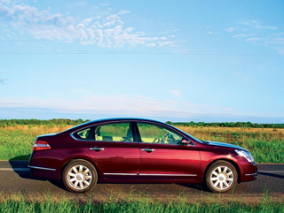 Nissan Teana.