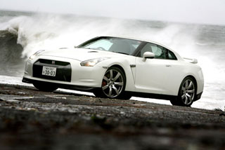 Nissan GT-r