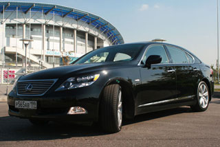 Lexus LS