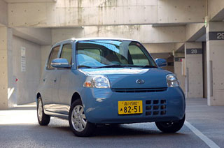 Daihatsu Esse