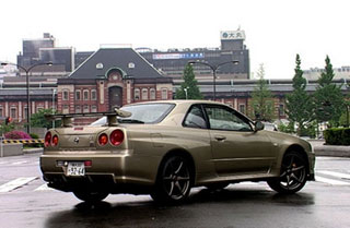 Skyline di Nissan.