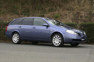 Nissan Primera სედანი