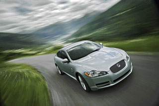 JAGUAR XF.